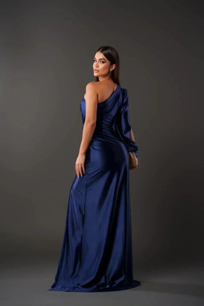 Camila║Vestido satinado de una manga